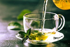 Ceai verde versus ceai negru – care este cel mai sănătos?