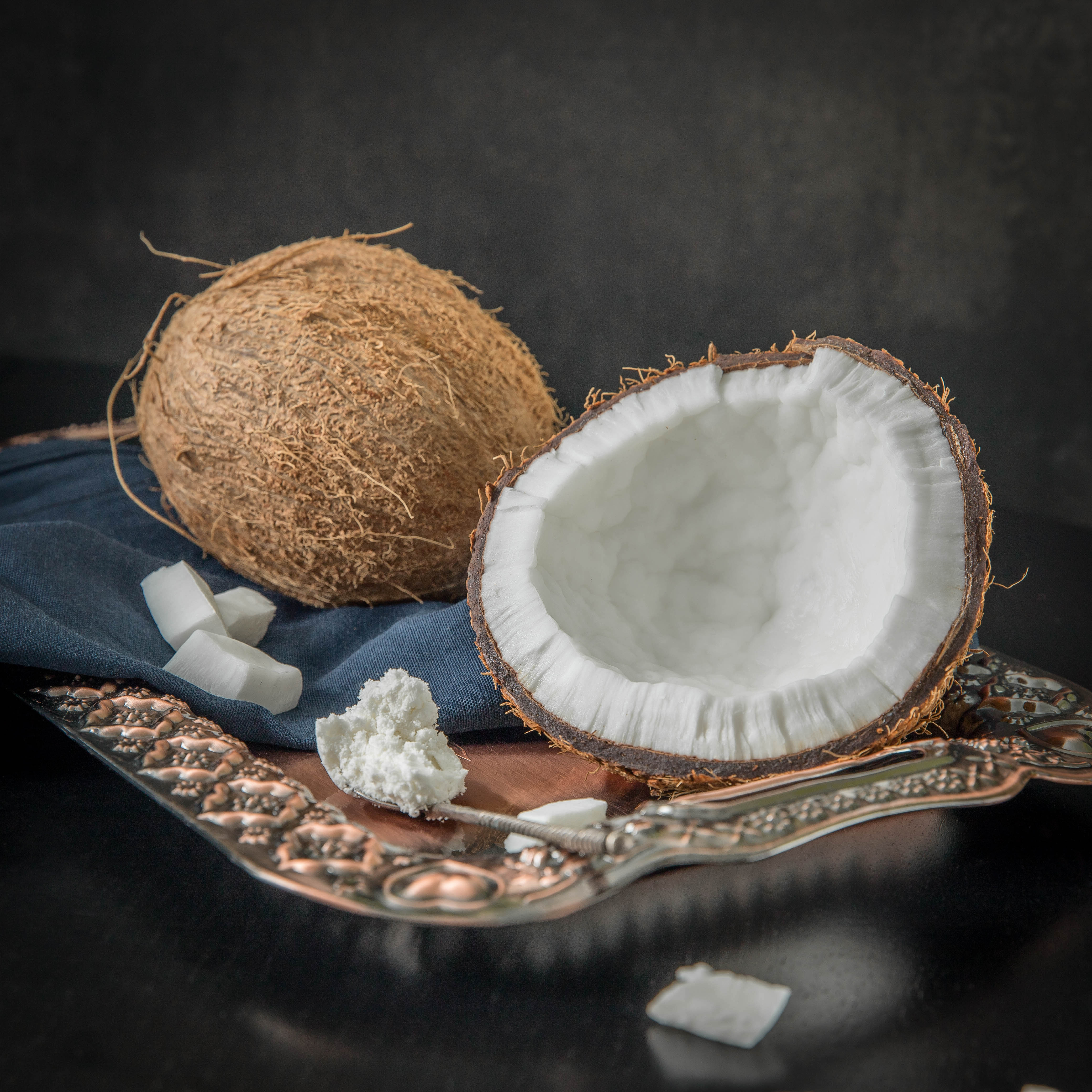 Beneficiile consumului de cocos